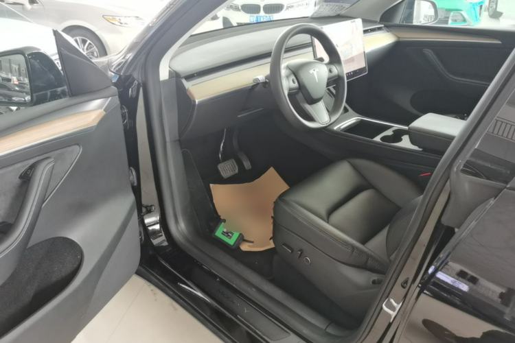 Used Tesla Model Y 2022 Revised Version Long-Range All-Wheel Drive Driver Seat