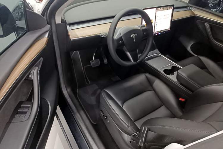Used Tesla Model Y 2022 Revised Version Rear-Wheel Drive Driver Seat