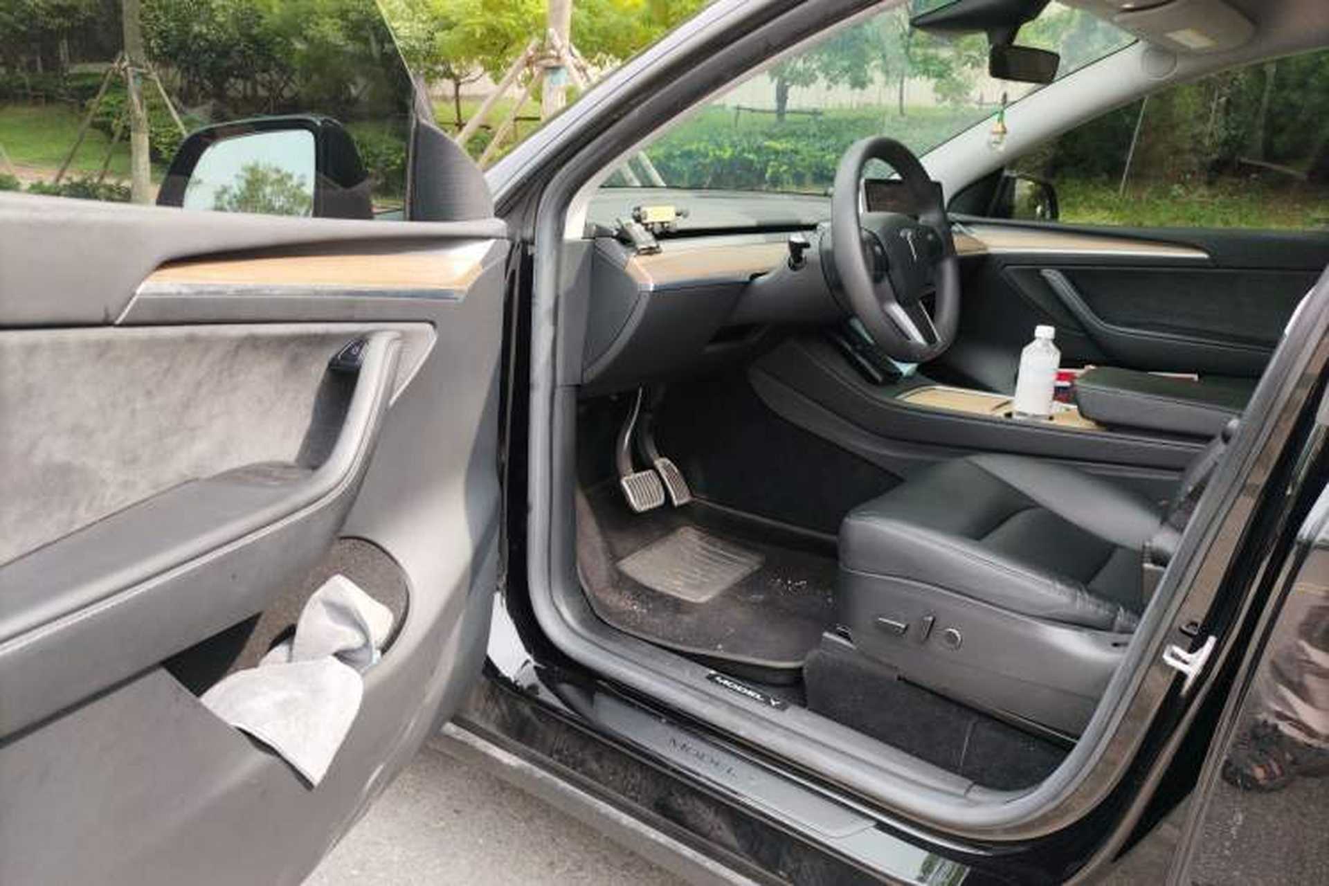 Used Tesla Model Y 2022 Rear-Wheel-Drive Version Driver Seat
