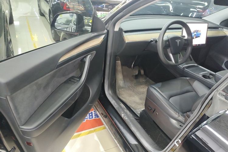 Used Tesla Model Y 2022 Rear-Wheel-Drive Version Driver Seat