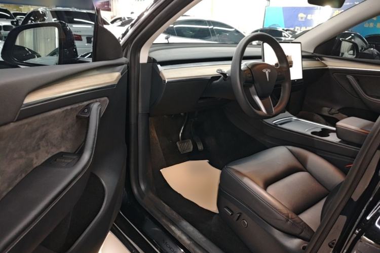 Used Tesla Model Y 2022 Revised Version Rear-Wheel Drive Driver Seat