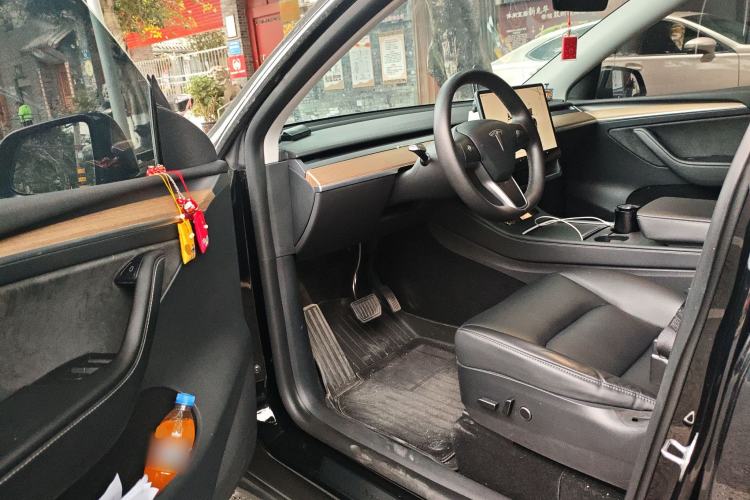 Used Tesla Model Y 2022 Rear-Wheel-Drive Version Driver Seat