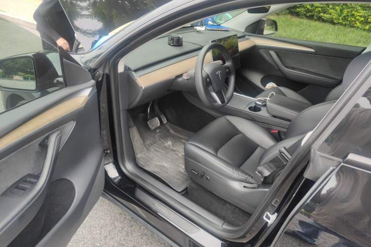 Used Tesla Model Y 2022 Revised Version Rear-Wheel Drive Driver Seat