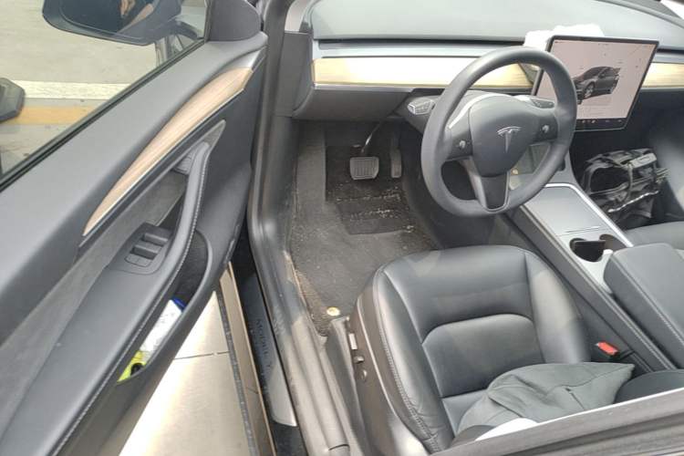 Used Tesla Model Y 2022 Revised Version Rear-Wheel Drive Driver Seat