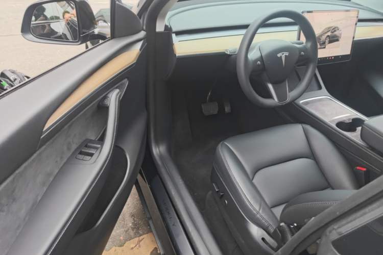 Used Tesla Model Y 2022 Revised Version Rear-Wheel Drive Driver Seat