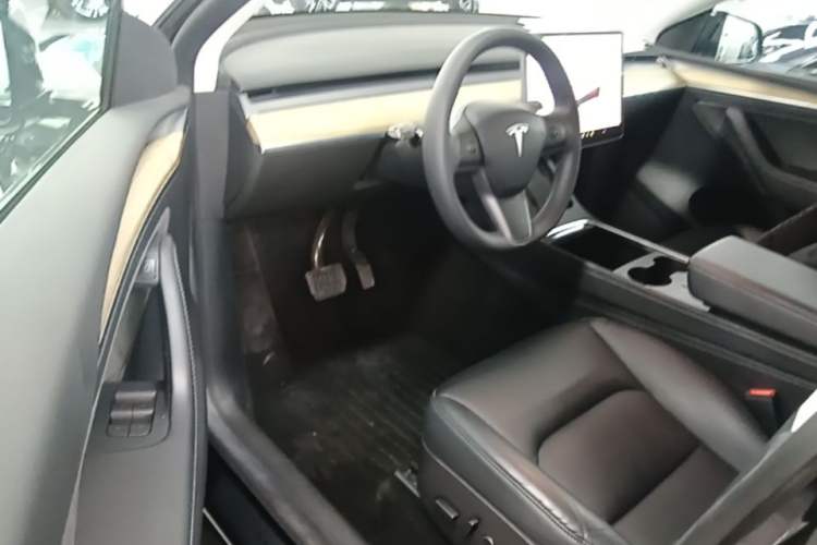 Used Tesla Model Y 2022 Revised Version Rear-Wheel Drive Driver Seat
