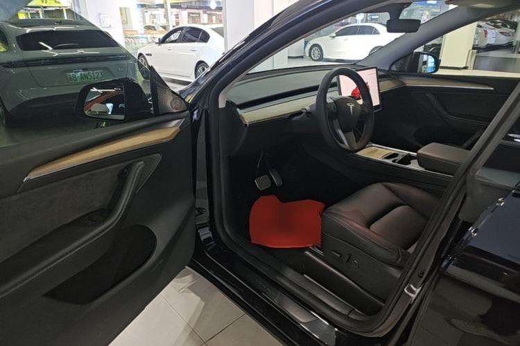 Used Tesla Model Y 2022 Revised Version Rear-Wheel Drive Driver Seat