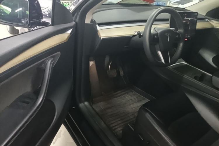 Used Tesla Model Y 2022 Revised Version Rear-Wheel Drive Driver Seat