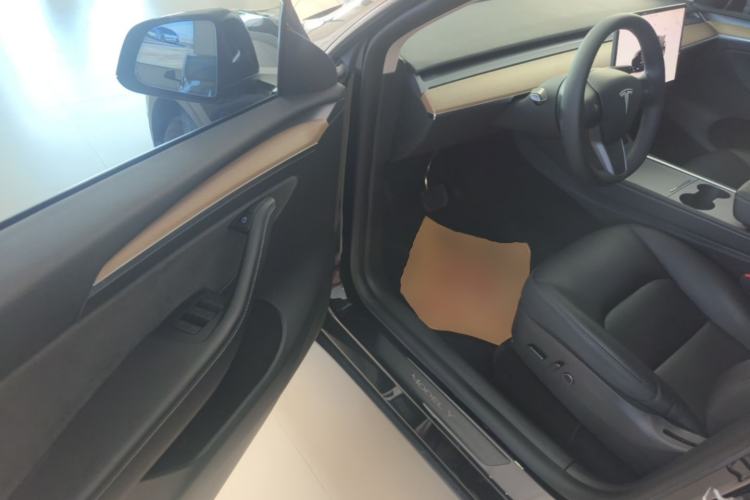 Used Tesla Model Y 2022 Rear-Wheel-Drive Version Driver Seat