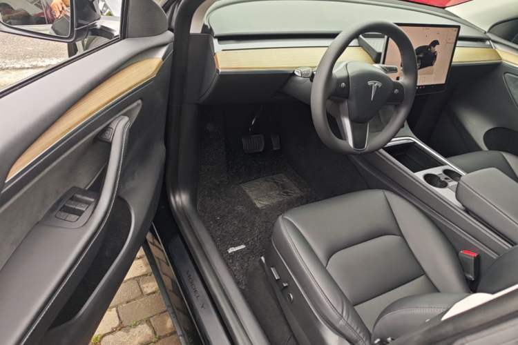 Used Tesla Model Y 2022 Revised Version Long-Range All-Wheel Drive Driver Seat