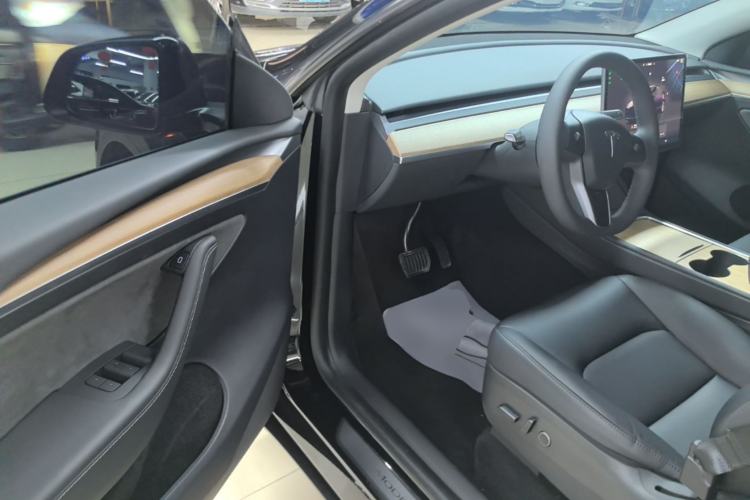 Used Tesla Model Y 2022 Revised Version Rear-Wheel Drive Driver Seat