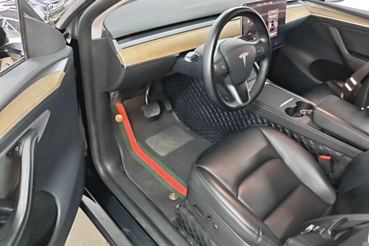 Used Tesla Model Y 2022 Revised Version Long-Range All-Wheel Drive Driver Seat