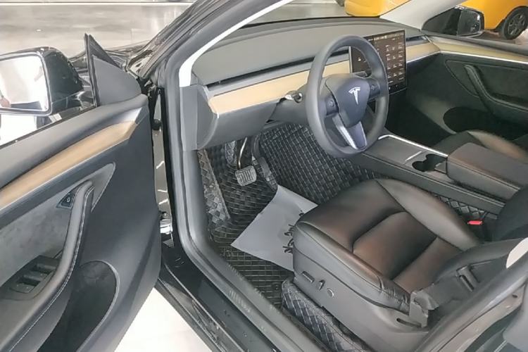 Used Tesla Model Y 2022 Revised Version Rear-Wheel Drive Driver Seat