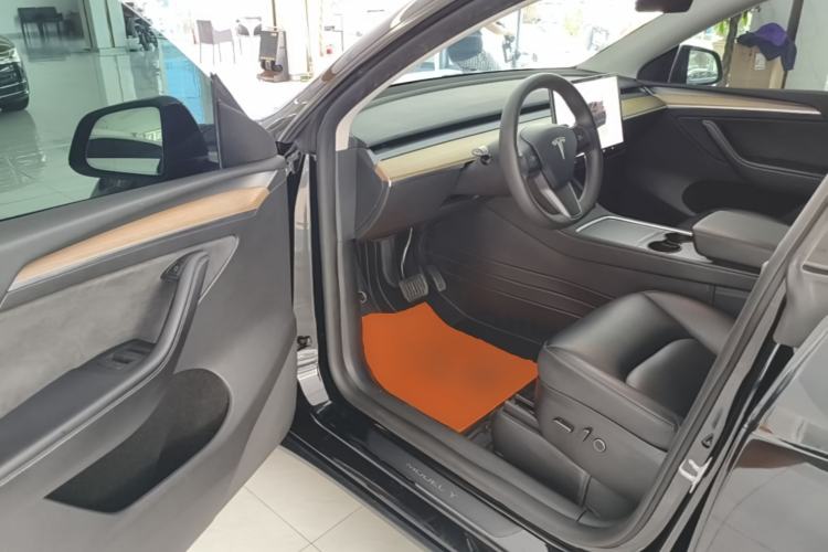 Used Tesla Model Y 2022 Revised Version Long-Range All-Wheel Drive Driver Seat