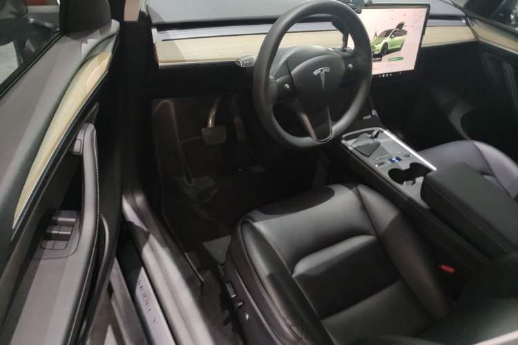 Used Tesla Model Y 2022 Revised Version Rear-Wheel Drive Driver Seat