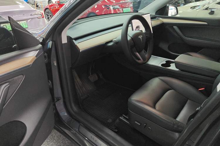 Used Tesla Model Y 2022 Revised Version Rear-Wheel Drive Driver Seat