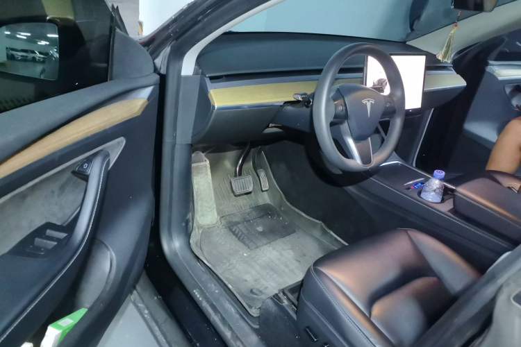 Used Tesla Model Y 2022 Revised Version Rear-Wheel Drive Driver Seat