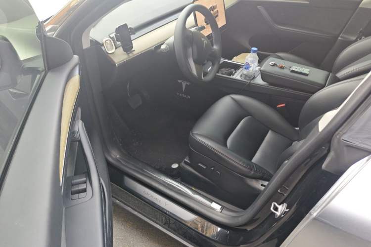 Used Tesla Model Y 2022 Revised Version Rear-Wheel Drive Driver Seat