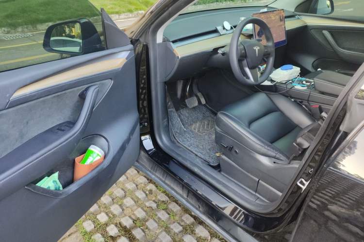 Used Tesla Model Y 2022 Revised Version Rear-Wheel Drive Driver Seat