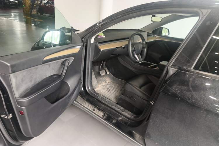 Used Tesla Model Y 2022 Revised Version Rear-Wheel Drive Driver Seat