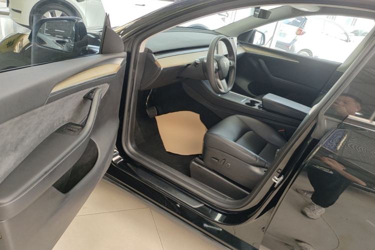 Used Tesla Model Y 2022 Revised Version Rear-Wheel Drive Driver Seat