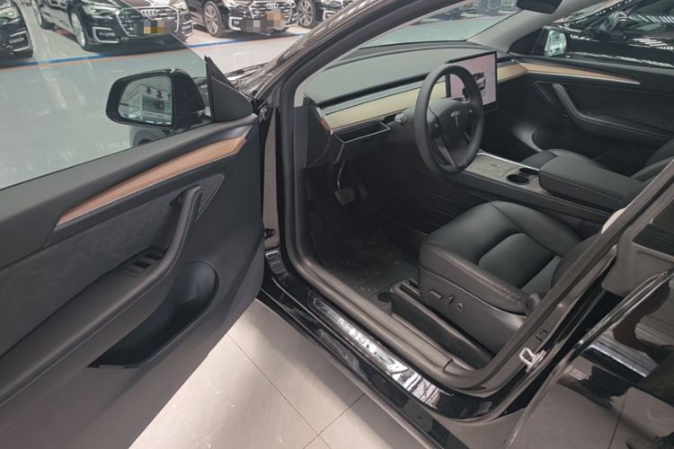 Used Tesla Model Y 2022 Revised Version Long-Range All-Wheel Drive Driver Seat