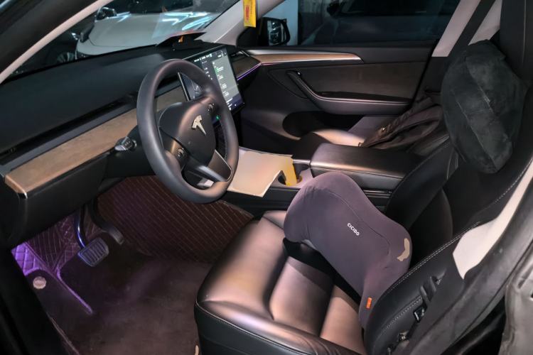 Used Tesla Model Y 2022 Rear-Wheel-Drive Version Driver Seat