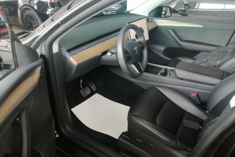 Used Tesla Model Y 2022 Rear-Wheel-Drive Version Driver Seat