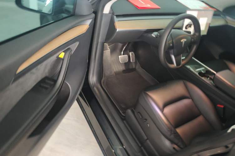 Used Tesla Model Y 2022 Rear-Wheel-Drive Version Driver Seat