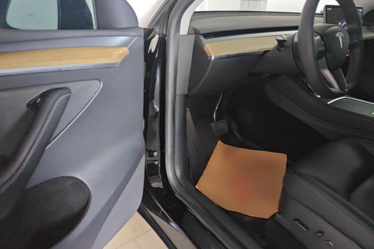 Used Tesla Model Y 2022 Rear-Wheel-Drive Version Driver Seat