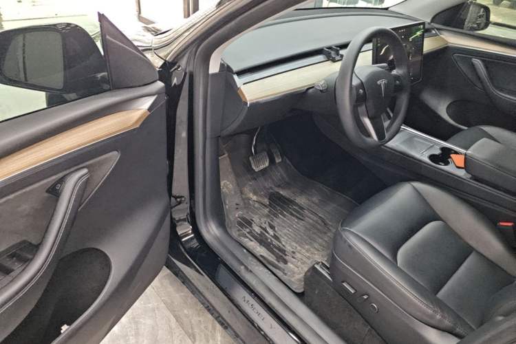Used Tesla Model Y 2022 Revised Version Long-Range All-Wheel Drive Driver Seat