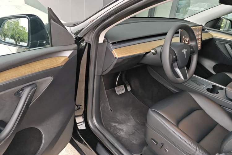 Used Tesla Model Y 2022 Revised Version Rear-Wheel Drive Driver Seat