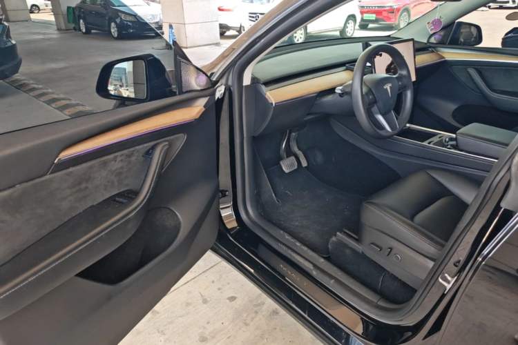 Used Tesla Model Y 2022 Rear-Wheel-Drive Version Driver Seat