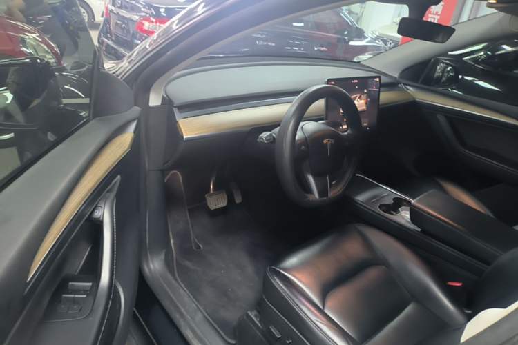 Used Tesla Model Y 2022 Rear-Wheel-Drive Version Driver Seat
