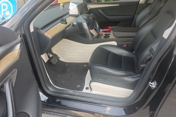 Used Tesla Model Y 2022 Rear-Wheel-Drive Version Driver Seat