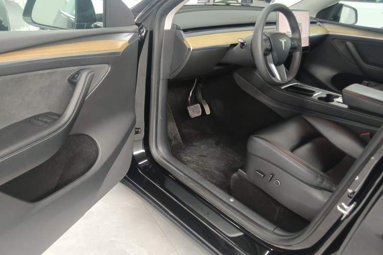 Used Tesla Model Y 2022 Revised Version Rear-Wheel Drive Driver Seat