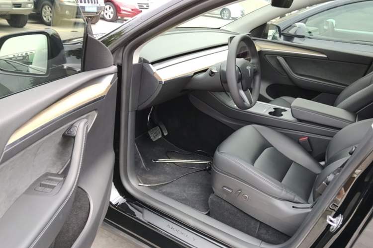 Used Tesla Model Y 2022 Revised Version Rear-Wheel Drive Driver Seat