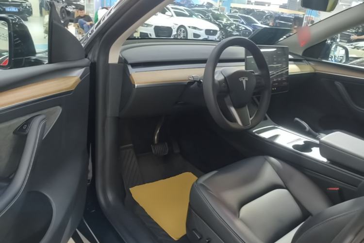 Used Tesla Model Y 2022 Revised Version Long-Range All-Wheel Drive Driver Seat