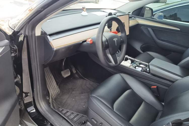 Used Tesla Model Y 2022 Rear-Wheel-Drive Version Driver Seat