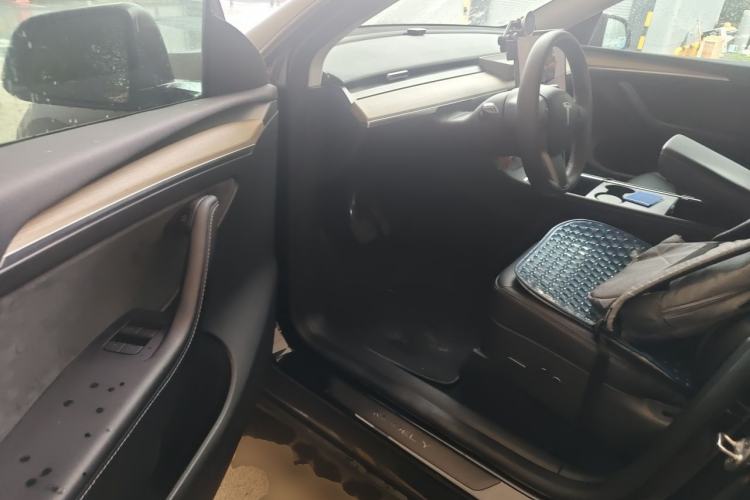 Used Tesla Model Y 2022 Revised Version Rear-Wheel Drive Driver Seat