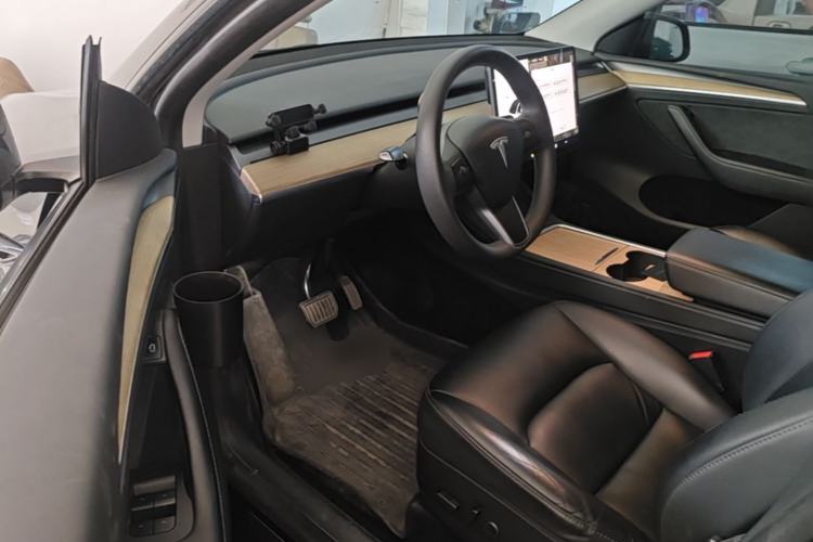 Used Tesla Model Y 2022 Revised Version Rear-Wheel Drive Driver Seat
