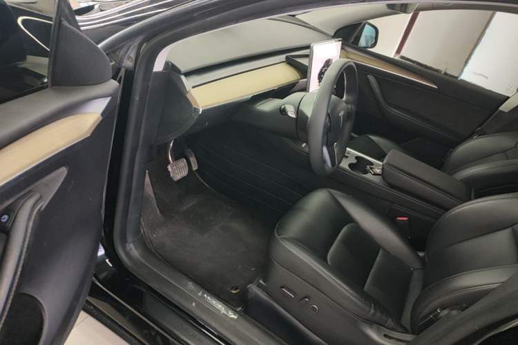 Used Tesla Model Y 2022 Revised Version Rear-Wheel Drive Driver Seat