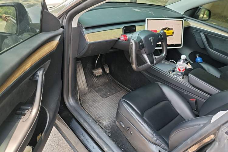 Used Tesla Model Y 2022 Revised Version Rear-Wheel Drive Driver Seat