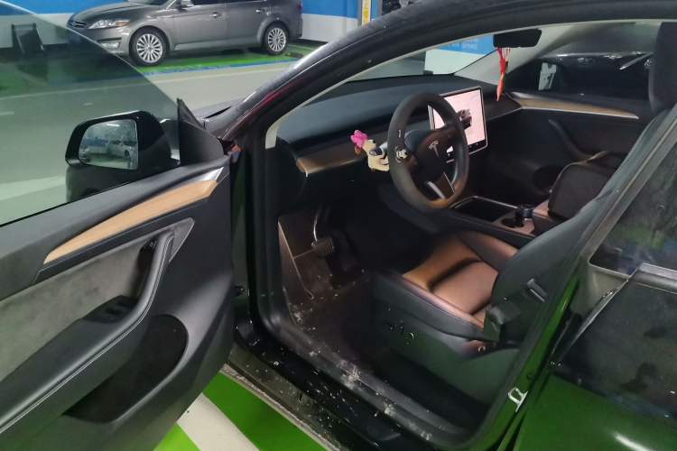 Used Tesla Model Y 2022 Revised Version Rear-Wheel Drive Driver Seat