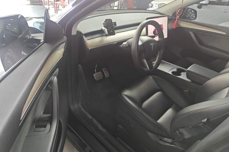 Used Tesla Model Y 2022 Revised Version Rear-Wheel Drive Driver Seat