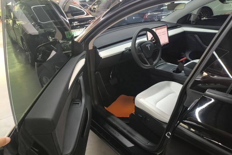 Used Tesla Model Y 2022 Rear-Wheel-Drive Version Driver Seat