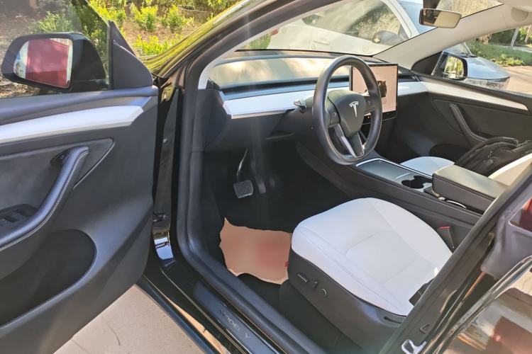 Used Tesla Model Y 2022 Rear-Wheel-Drive Version Driver Seat