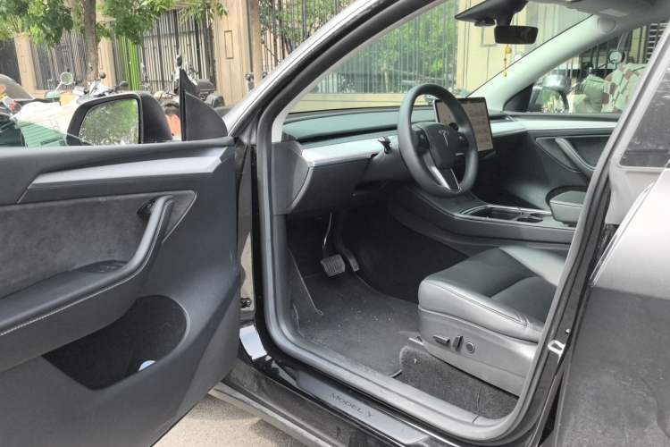 Used Tesla Model Y 2022 Revised Version Rear-Wheel Drive Driver Seat