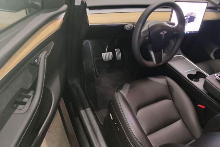 Used Tesla Model Y 2022 Performance High-Performance All-Wheel-Drive Version Driver Seat