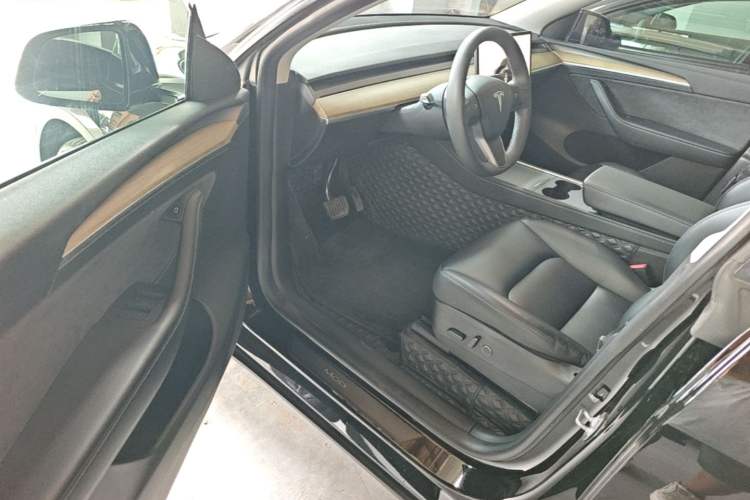 Used Tesla Model Y 2022 Revised Version Rear-Wheel Drive Driver Seat